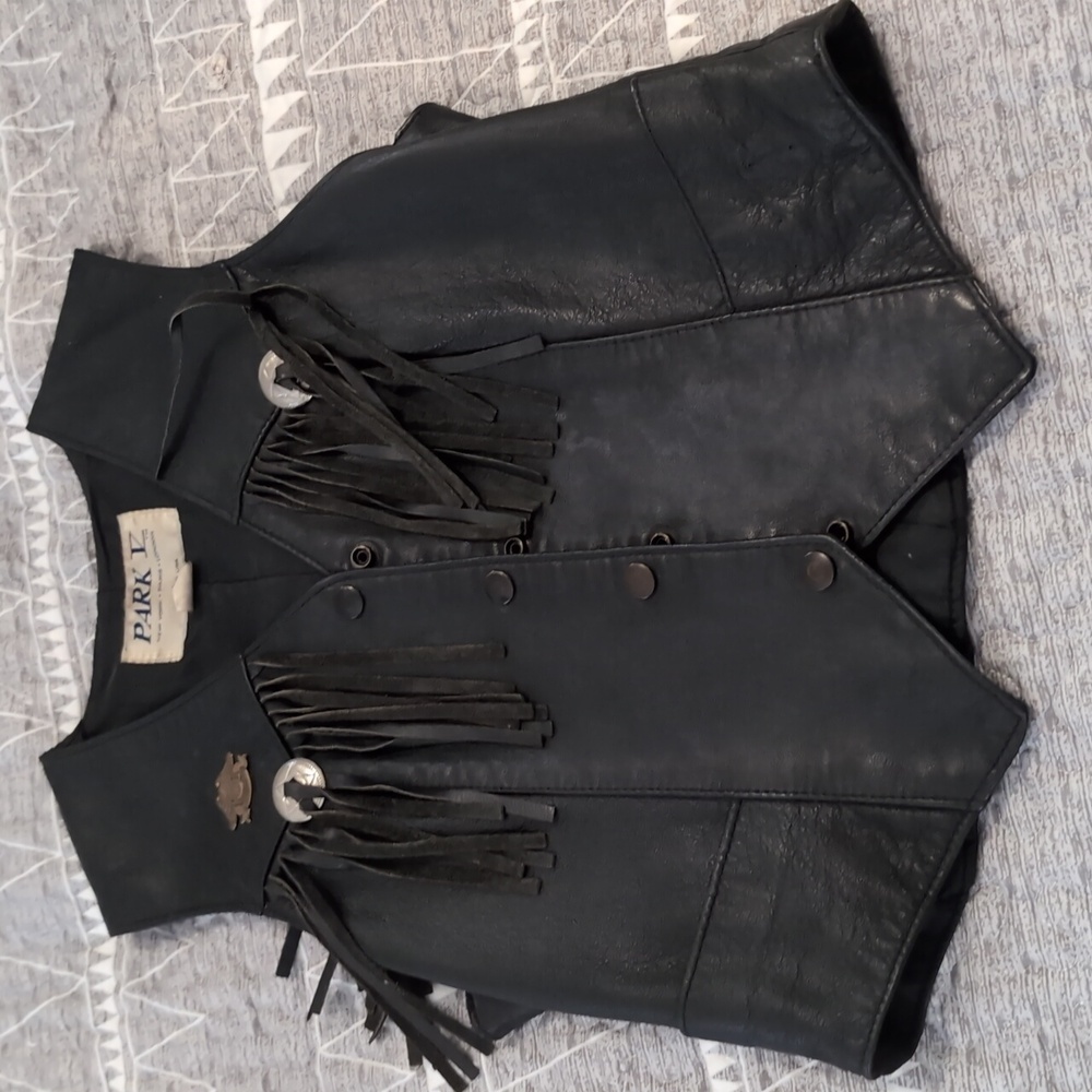 Vintage Harley Davidson Motorcycle Vest- Black Fringe - Picture 6 of 8